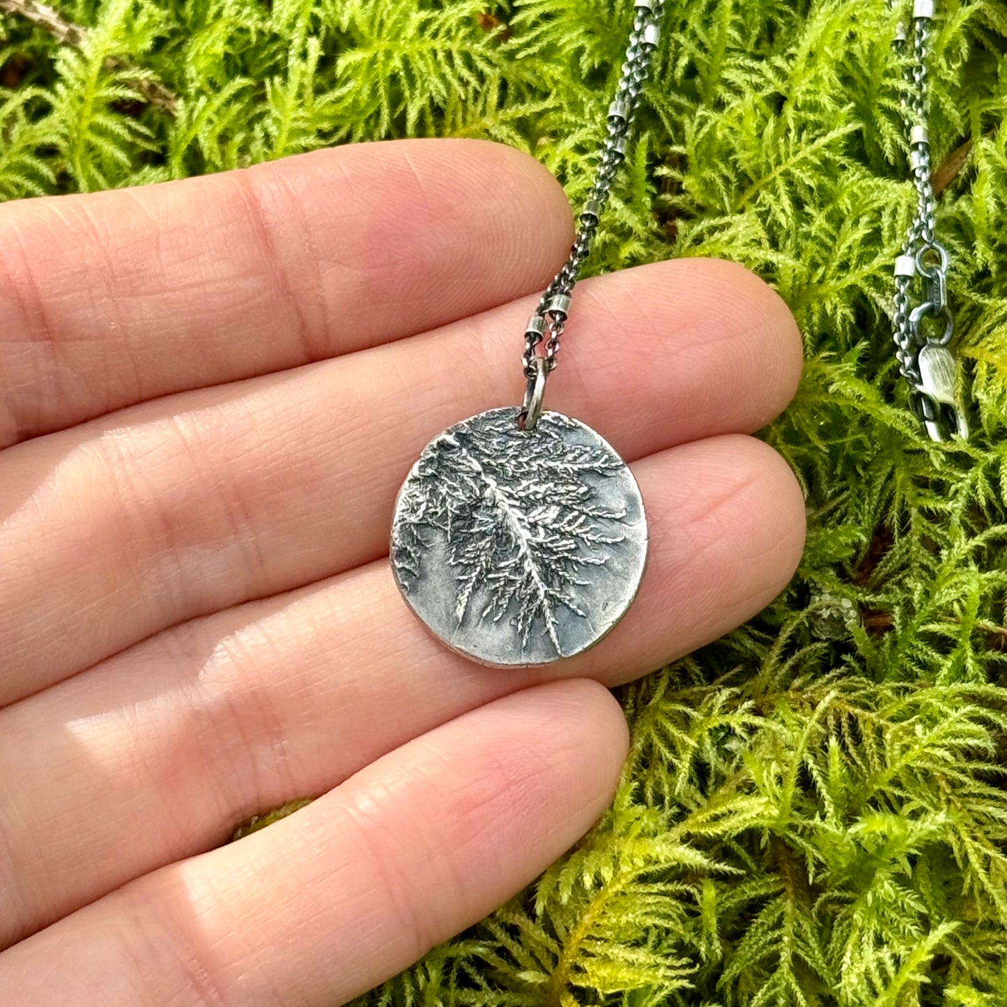 Oregon Coast Glittering Wood Moss Pendant